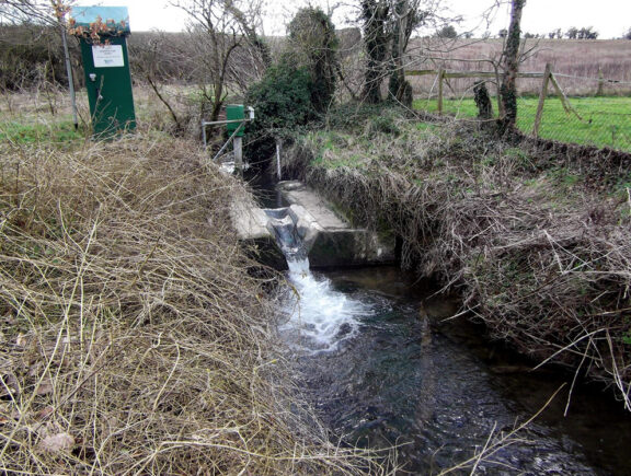 Flume weir repair & refurbishment